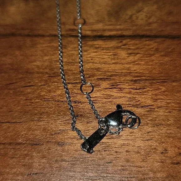 Light Pink Cubic Zerconia Necklace Silver Stainless Steel NEW With Tag Gift - Picture 4 of 4